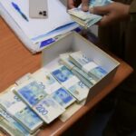 Israeli gov’t proposes restrictions on holding cash