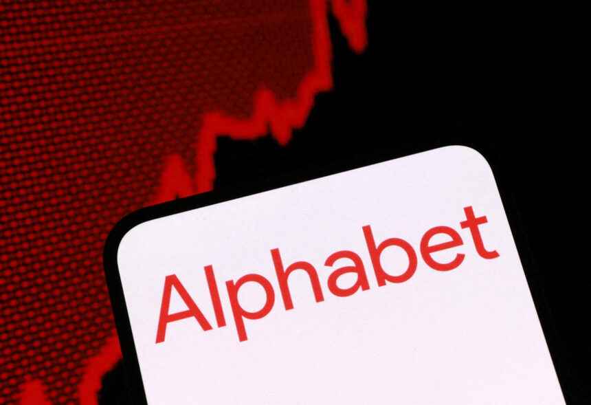 Berkshire Bets on AI: Alphabet Gains Support from the Largest U.S. Investor
