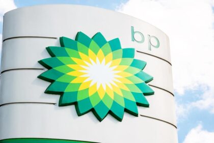 BP Reduces Debt Load: $1.5 Billion Deal in U.S. Pipeline Infrastructure