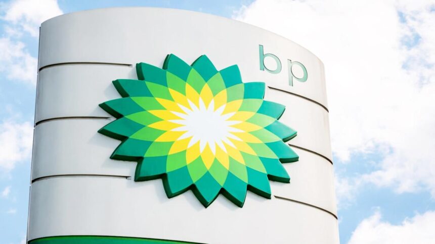 BP Reduces Debt Load: $1.5 Billion Deal in U.S. Pipeline Infrastructure