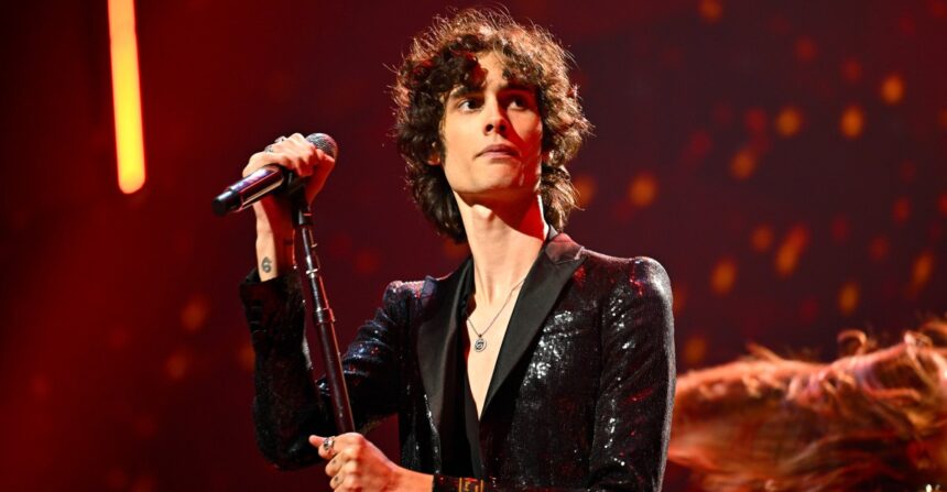 Are you old, or do you know who Sombr is?