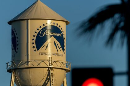 Paramount’s Hostile Offer of $108 Billion: How the Battle for Warner Bros. Could Threaten the Deal with Netflix