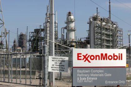 Exxon Mobil on Track for Strategic Deal with Iraq: How the Acquisition of Lukoil's Assets in West Qurna-2 Could Change the Oil Market