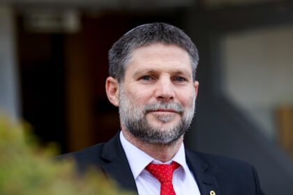 Smotrich threatens to double bank tax