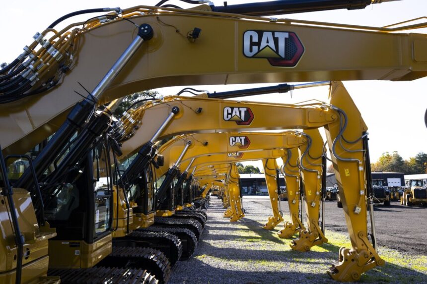 Caterpillar: 2026 Forecasts, Tariff Risks, and Opportunities in the Energy Sector