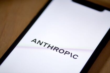 How Anthropic's AI is Changing the Professional Services and Data Market: Risks for Traditional Companies
