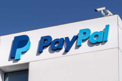 PayPal in 2026: CEO Departure, Stock Decline, and Strategies for Market Leadership Recovery in Digital Payments