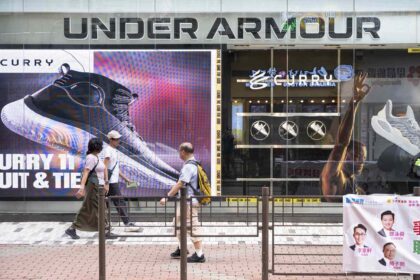 Under Armour Revises Forecasts: How Strategy Update Affects the Sportswear Market and Sales