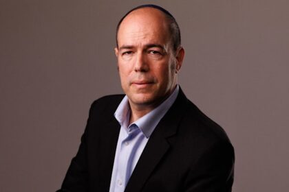 Treasury chief demands economy reopen