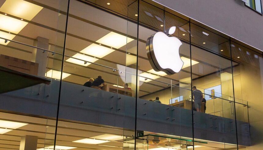 Apple and the Future of Data Tracking Transparency: Antitrust Investigation and Impact on the Advertising Market