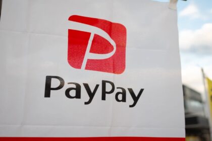PayPay Lists on Nasdaq at $16 per Share: How SoftBank is Testing the Digital Payments Market Amid Global Uncertainty