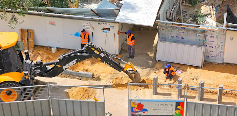 Home sales slowdown hurting small players