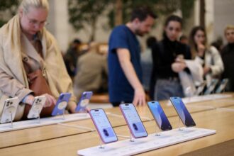 Indian Smartphone Market 2026: Prices Rise, Shipments Fall – What’s Next for the Largest Mobile Device Market?