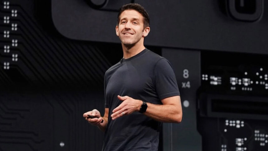 John Ternus and Apple's Transformation in the Age of Artificial Intelligence: Challenges and Prospects