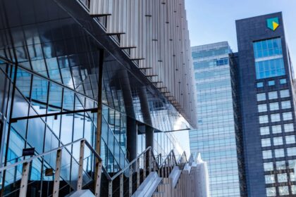 Crypto Pivot in the EU: Why Dutch Banks Are Rushing to Save the Euro from Dollar Stablecoins