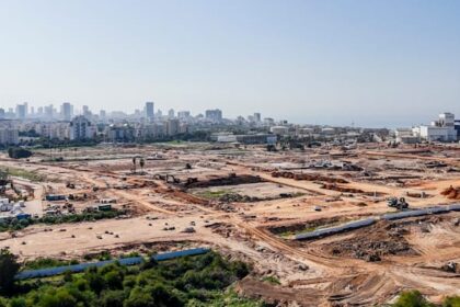 Court delays Sde Dov land lottery due to contamination