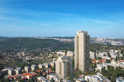 French businessman buys 8 Jerusalem apartments