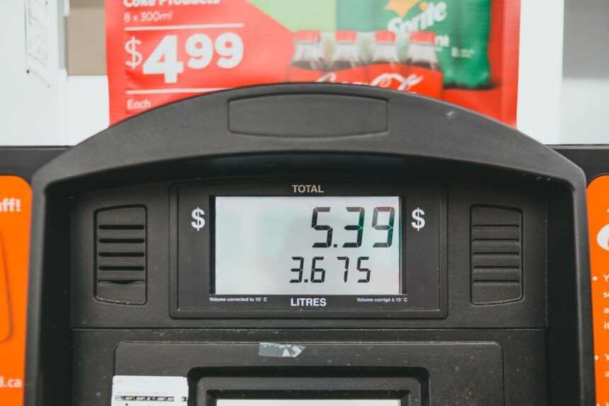 US Inflation Reaches 3-Year High Driven by Rising Gas and Grocery Prices