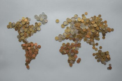 World Bank Cuts 2026 Global Growth Forecast to 2.5% Citing Conflict and Trade Pressures