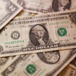 Dollar Sinks to 10-Day Low as US-Iran Framework Deal Sends Oil Tumbling