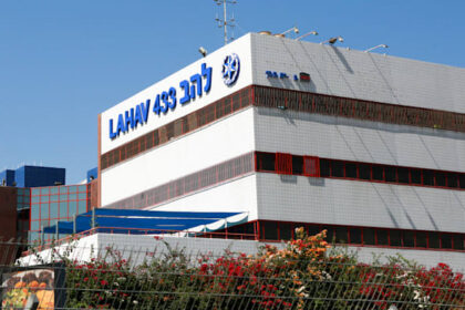 Tax Authority employees arrested in bribery affair