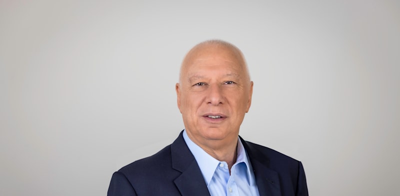 Chaim Katzman sells control of G City