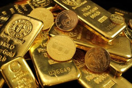 Bank of England Holds Rates Steady as Gold Drifts - What the Pause Means for Global Monetary Policy