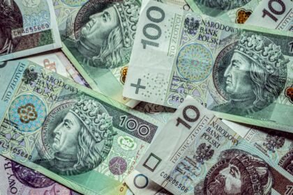 Global Economy Watches as Canada Holds Rates and Keeps Inflation in Check
