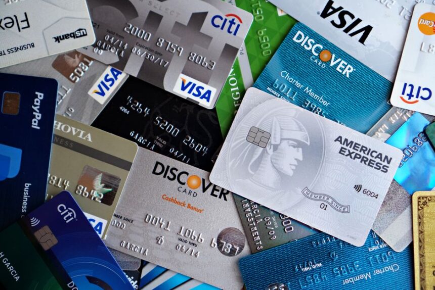Global Economy Under Pressure: PayPal vs. American Express in a Recession Scenario