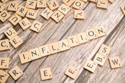 Global Economy on Edge as Inflation Fears Drive Surge in Demand for Inflation-Linked Bonds